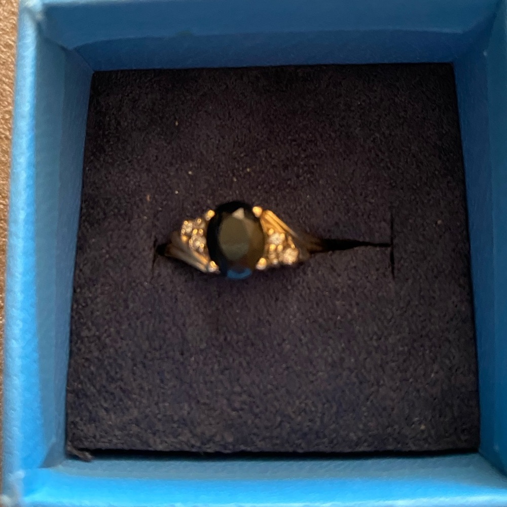 14k ring with diamond accent and black stone